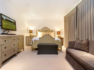 Super Close to Downtown Luxury Ski Home  Five Bedrooms